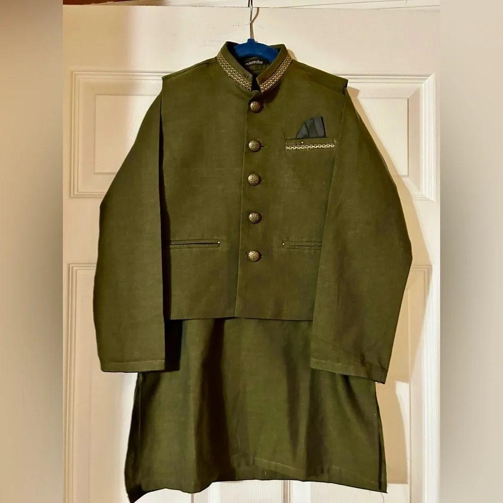 Ededrobe Boys Green Waist Coat Suit - Picture 8 of 10